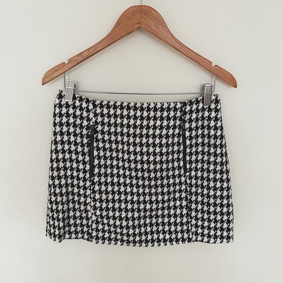 Topshop Checkered Mini Skirt - Picture 2 of 7